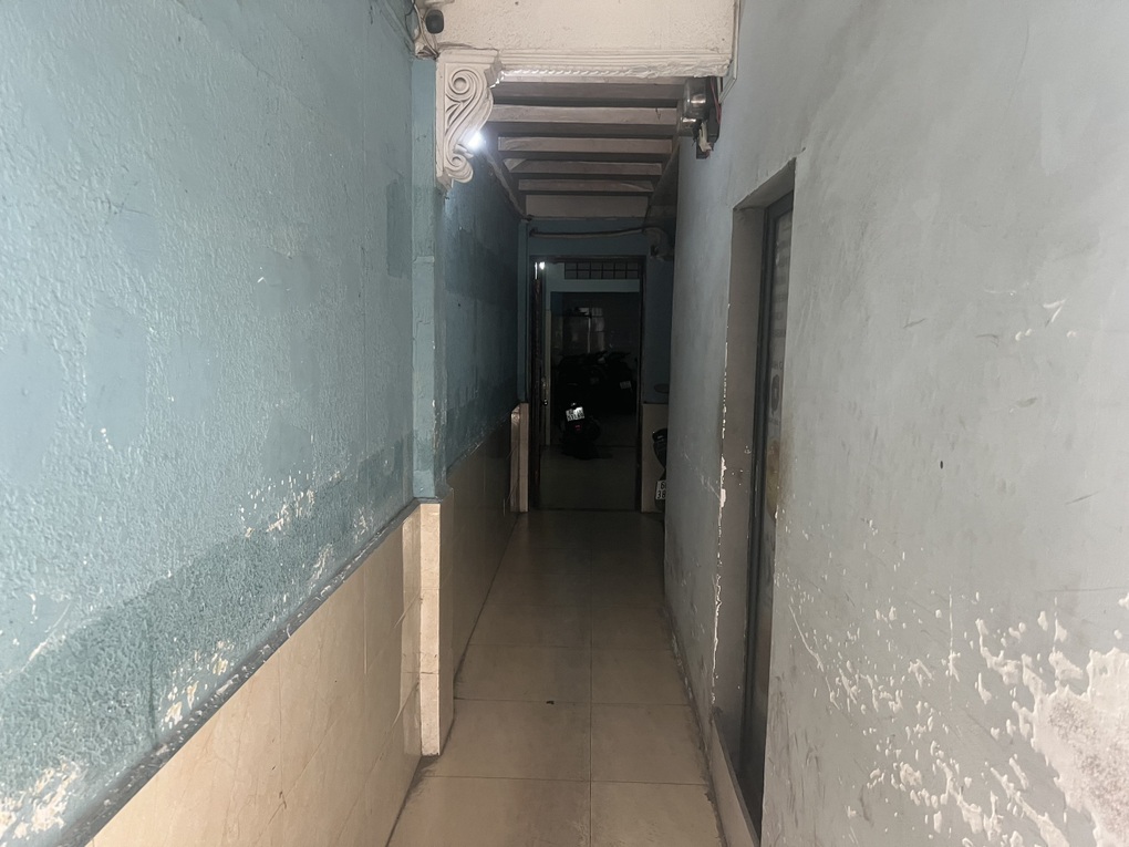 Nhà trọ không lối thoát, nếu có cháy, sinh viên lực bất tòng tâm - 1