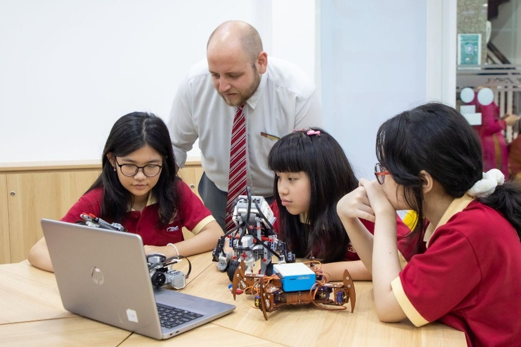 Ôn thi 2 ngày, nữ sinh Asian School đạt IELTS 8,5 - 2