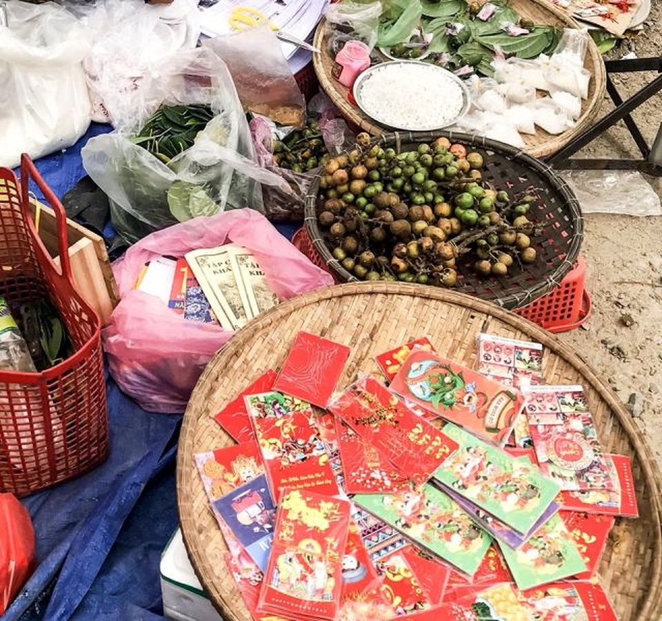 Vạn người nô nức trẩy hội chợ Gò lúc mờ sáng mồng 1 Tết ở Bình Định Vạn người nô nức trẩy hội chợ Gò lúc mờ sáng mồng 1 Tết ở Bình Định