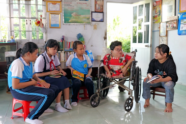 "Bông hồng thủy tinh" đất Củ Chi - Huỳnh Thanh Thảo: Người ươm mầm yêu thương