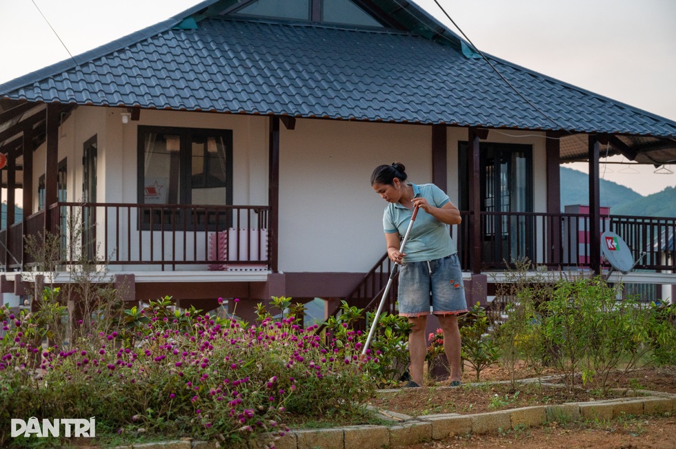 Ý Đảng hợp lòng dân: Tái định cư sau Yagi và “những ngôi làng của niềm tin”  - 17 Ý Đảng hợp lòng dân: Tái định cư sau Yagi và “những ngôi làng của niềm tin”  - 17