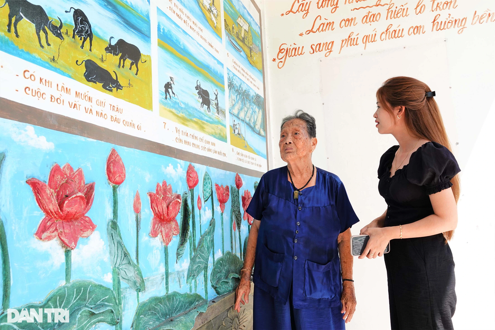 Cụ bà U90 chi một tỷ đồng làm nhà toàn tranh vẽ độc đáo ở Sóc Trăng - 2