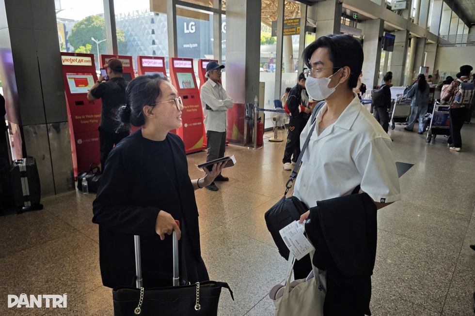 Khách bay không ký gửi hành lý làm thủ tục tại Tân Sơn Nhất ra sao? - 1 Khách bay không ký gửi hành lý làm thủ tục tại Tân Sơn Nhất ra sao? - 1