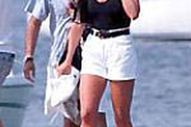 “Diana giả vờ yêu Dodi”