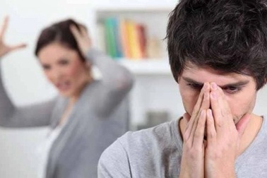 Nỗi ám ảnh của người vợ có chồng hôi chân