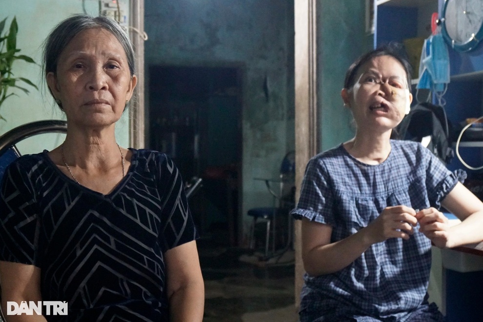 Cô gái đau khổ bởi hễ ra đường là trẻ con vừa thấy đã khóc thét, bỏ chạy - 7 Cô gái đau khổ bởi hễ ra đường là trẻ con vừa thấy đã khóc thét, bỏ chạy - 7