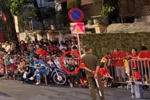 Xuyên tạc tin cựu chiến binh 90 tuổi bị cản trở khi đi xem diễu binh A80