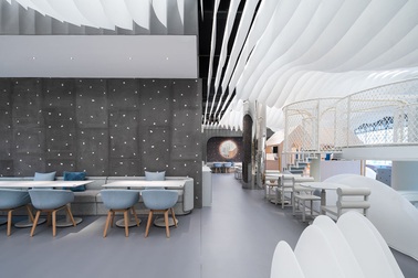 Quán cà phê "xứ sở thần tiên", không gian đẹp kỳ ảo chẳng kém phim ảnh