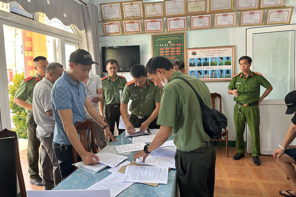 Đường dây tội phạm người Trung Quốc cầm đầu thu lợi bất chính 8.000 tỷ đồng - 1 Đường dây tội phạm người Trung Quốc cầm đầu thu lợi bất chính 8.000 tỷ đồng - 1