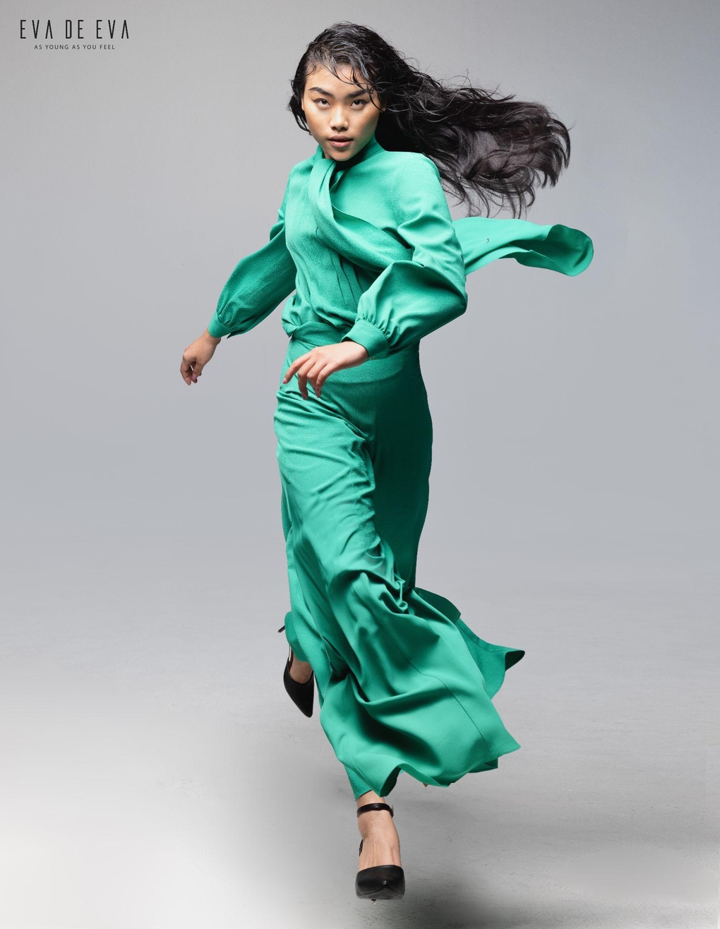 Bộ sưu tập đánh dấu 15 năm không ngừng tỏa sáng của Eva De Eva - 2 Bộ sưu tập đánh dấu 15 năm không ngừng tỏa sáng của Eva De Eva - 2