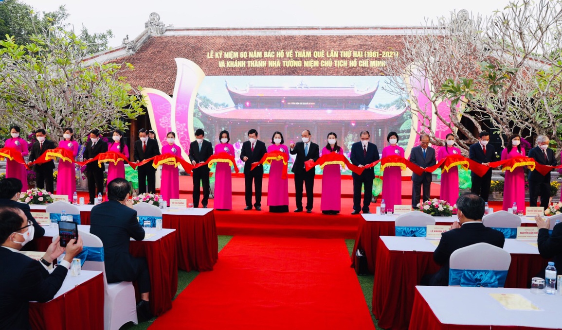 Chủ tịch nước Nguyễn Xuân Phúc: Cả nước mong đợi kỳ tích Sông Lam - 5 Chủ tịch nước Nguyễn Xuân Phúc: Cả nước mong đợi kỳ tích Sông Lam - 5