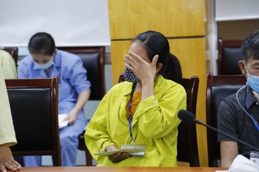 Bệnh viện K hỗ trợ bệnh nhân ung thư sống tại vùng thiệt hại do mưa lũ