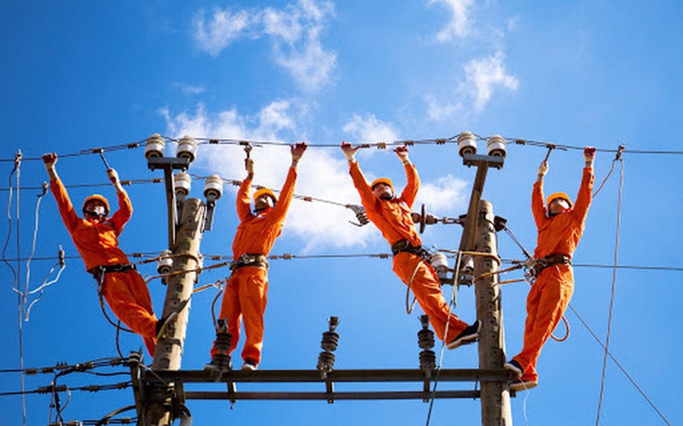 Bốn vấn đề đặt ra từ việc tăng giá điện - 1