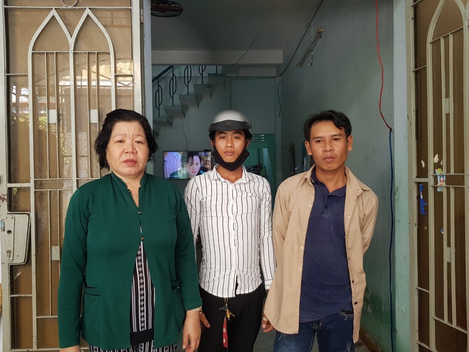 Chủ thầu nuôi miễn phí hàng chục công nhân xây dựng, chờ hết dịch Covid-19 - 1 Chủ thầu nuôi miễn phí hàng chục công nhân xây dựng, chờ hết dịch Covid-19 - 1