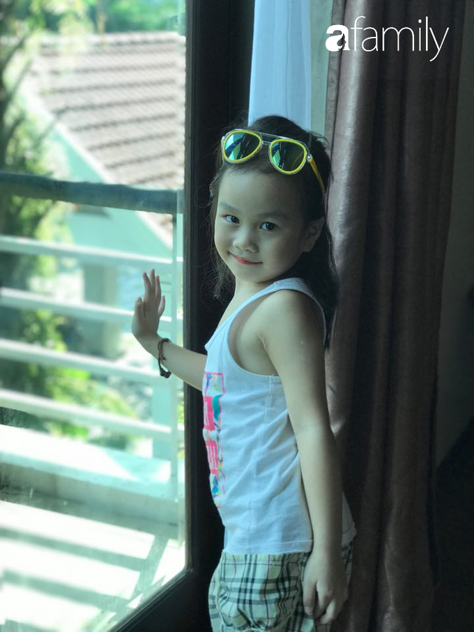 Màn xin lỗi có 1-0-2 của bé 5 tuổi sau khi làm hỏng đồ chơi bố mua: Khóc nghẹn không nói thành lời nhưng người xem cứ cười rũ rượi - Ảnh 3. Màn xin lỗi có 1-0-2 của bé 5 tuổi sau khi làm hỏng đồ chơi bố mua: Khóc nghẹn không nói thành lời nhưng người xem cứ cười rũ rượi - Ảnh 3.