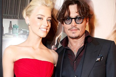 Lộ diện “bóng hồng” mới của Johnny Depp