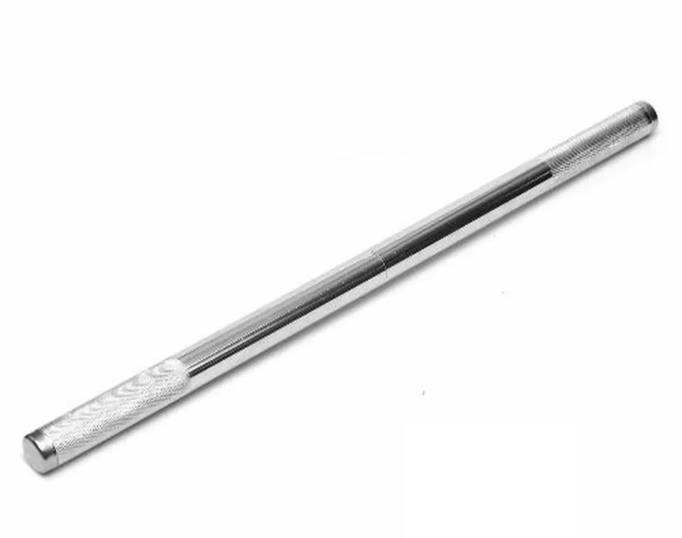 Khách nữ mang gậy sắt kéo dài hơn 60cm lên máy bay - 1 Khách nữ mang gậy sắt kéo dài hơn 60cm lên máy bay - 1