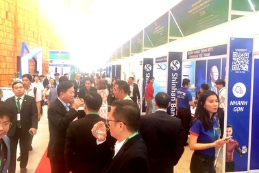 TPHCM muốn “vươn mình” thành trung tâm tài chính khu vực và quốc tế