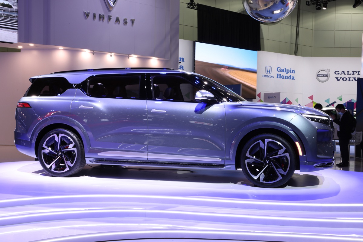 Khách Việt đặt xe VinFast VF e35 và VF e36 sẽ được tặng tới 250 triệu đồng - 4 Khách Việt đặt xe VinFast VF e35 và VF e36 sẽ được tặng tới 250 triệu đồng - 4