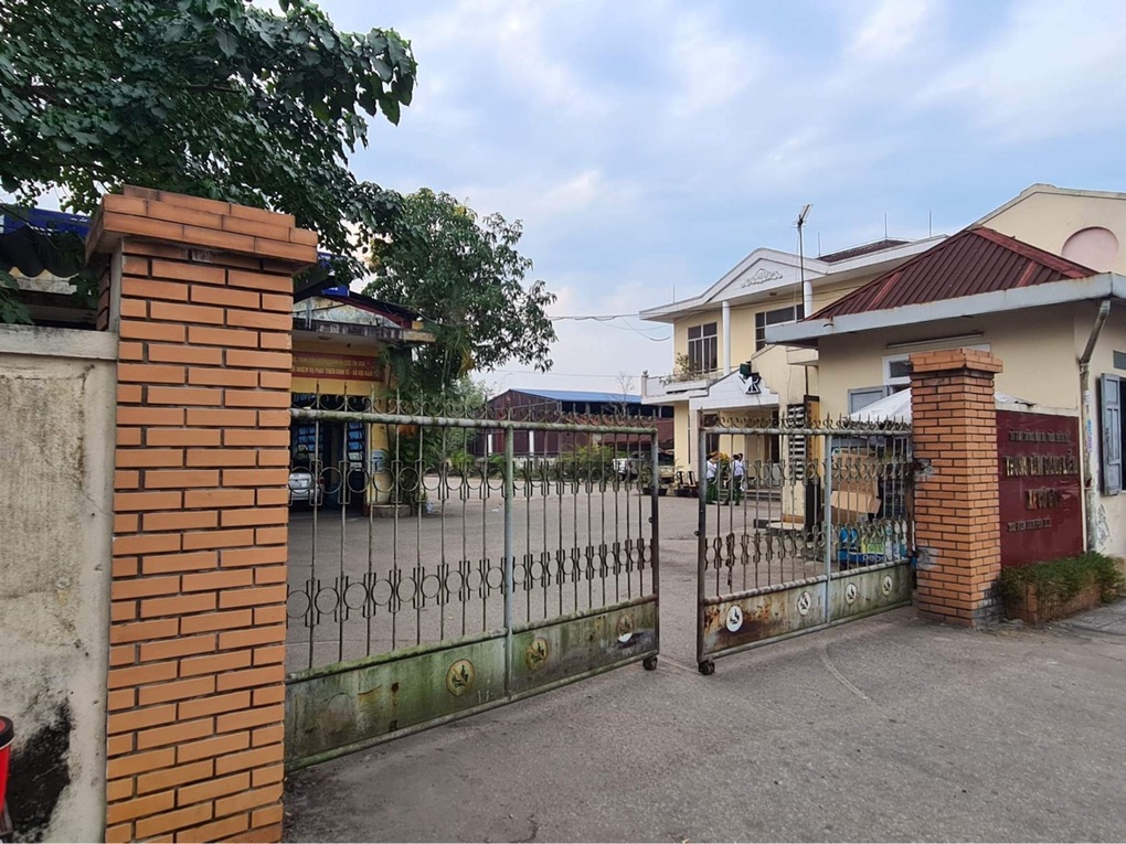 Phong tỏa trung tâm đăng kiểm ở Huế - 2 Phong tỏa trung tâm đăng kiểm ở Huế - 2