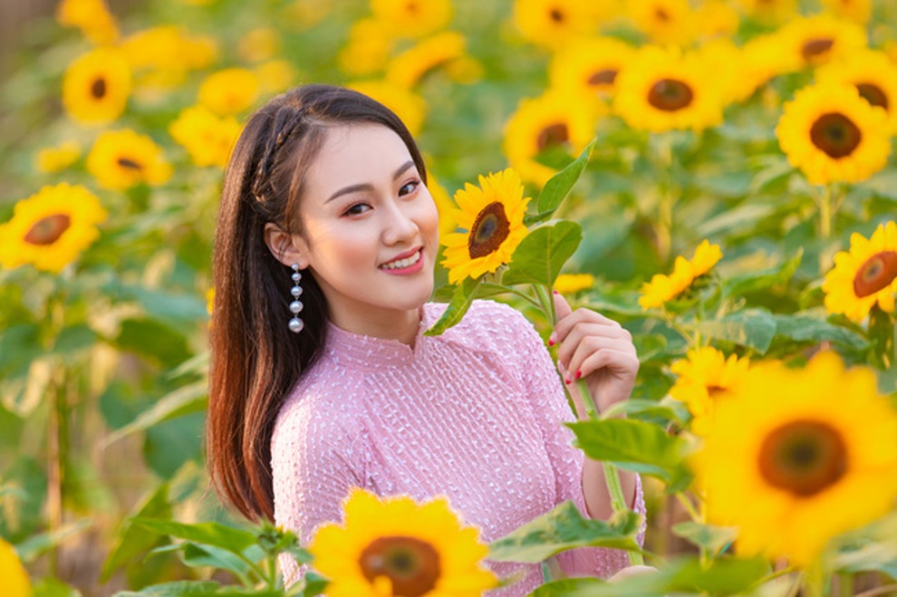Á khôi Ngoại thương phát biểu xuất sắc tại hội nghị của Liên Hợp Quốc - 2 Á khôi Ngoại thương phát biểu xuất sắc tại hội nghị của Liên Hợp Quốc - 2
