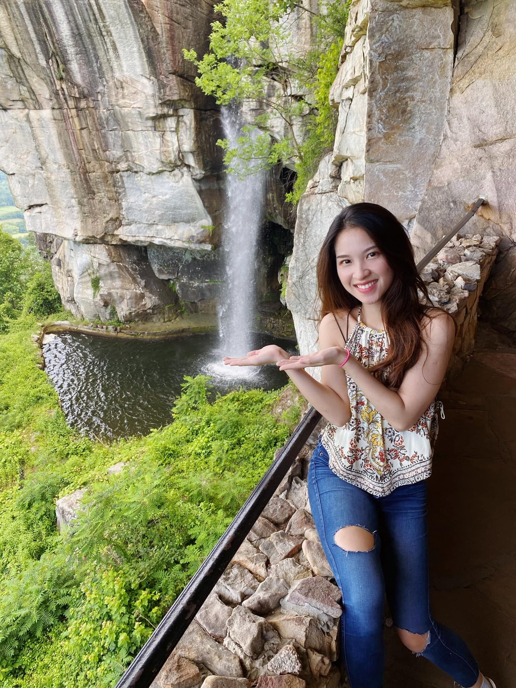 Cô gái Đà Nẵng xinh đẹp, lấy bằng tiến sĩ tại Mỹ năm 29 tuổi - 9 Cô gái Đà Nẵng xinh đẹp, lấy bằng tiến sĩ tại Mỹ năm 29 tuổi - 9