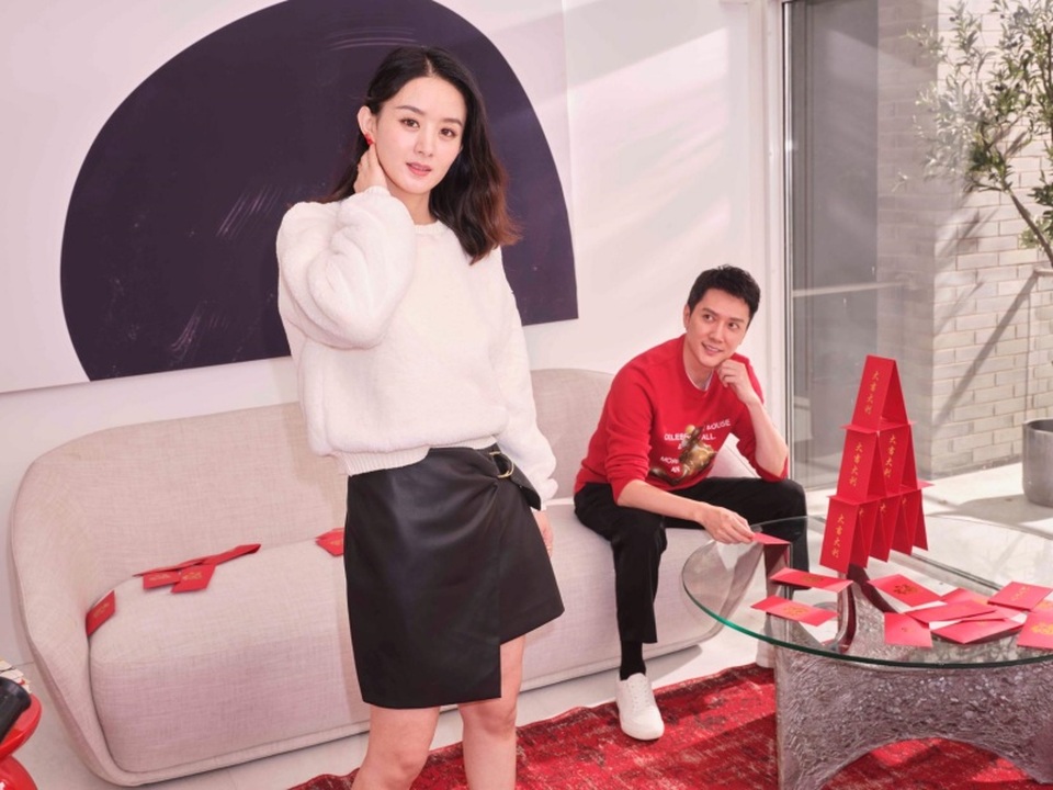 Triệu Lệ Dĩnh và Phùng Thiệu Phong đối mặt bão tin đồn ly hôn - 2 Triệu Lệ Dĩnh và Phùng Thiệu Phong đối mặt bão tin đồn ly hôn - 2