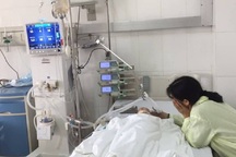 Bé 8 tháng tuổi bị sặc, ngưng thở vì ăn chuối