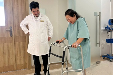 Công nghệ thay khớp 3D trả lại bước đi tự nhiên cho bệnh nhân