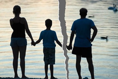 Tổn thương tâm lý trẻ em hậu ly hôn, phụ huynh đã thật sự thấu hiểu