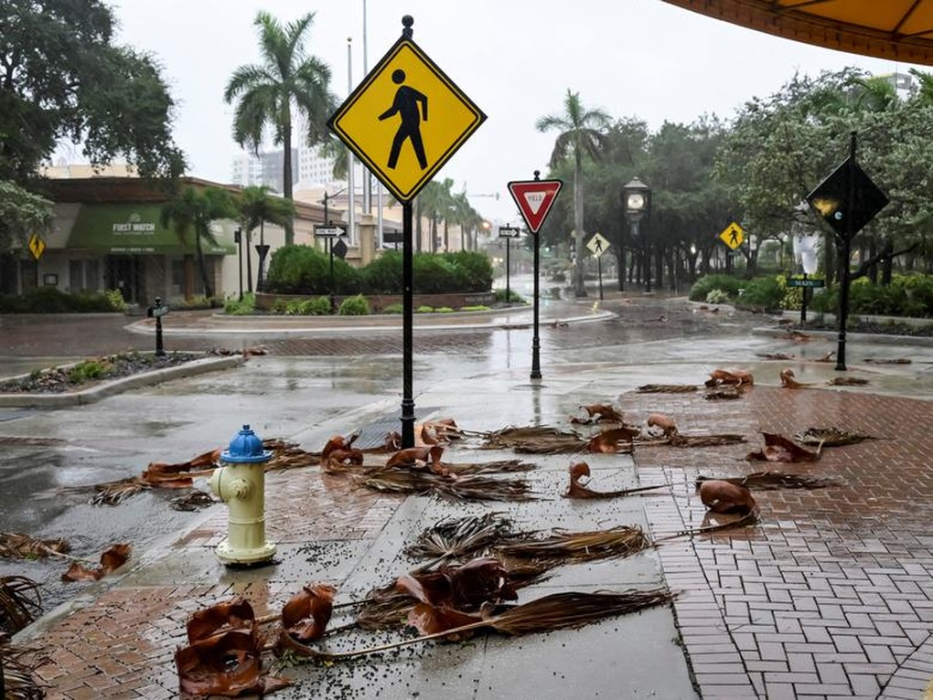 Mỹ: Bão Ian đổ bộ bang Florida - 2 Mỹ: Bão Ian đổ bộ bang Florida - 2