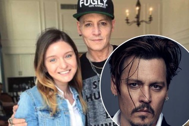 Johnny Depp hốc hác, xanh xao đến mức khó nhận ra