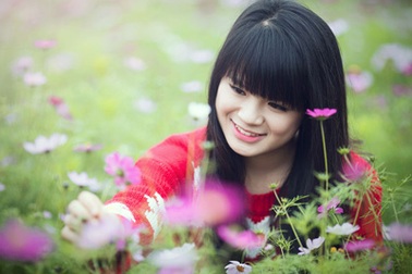 Nữ diễn viên tuổi teen xinh tươi giữa nắng nhẹ đầu xuân