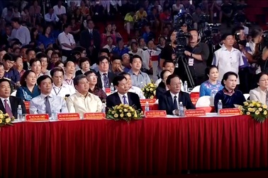 Khai mạc Ngày hội giao lưu VHTT&DL vùng biên giới Việt Nam - Lào