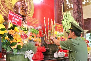 An Giang tổ chức kỷ niệm 137 năm ngày sinh Chủ tịch Tôn Đức Thắng