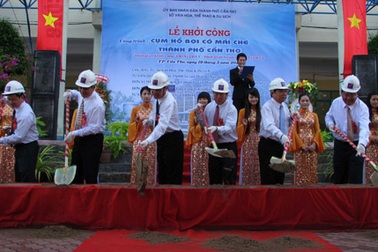 Đừng để hồ bơi hơn 200 tỷ chỉ để… ngắm!