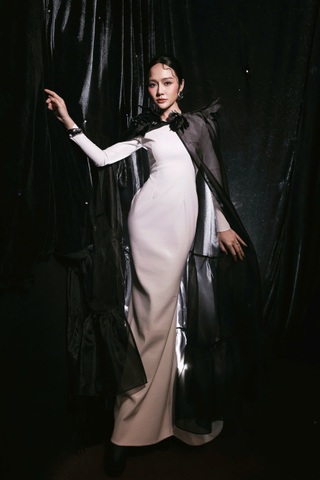 Nữ MC song ngữ có vóc dáng như người mẫu nổi bật trên sàn thời trang - 7