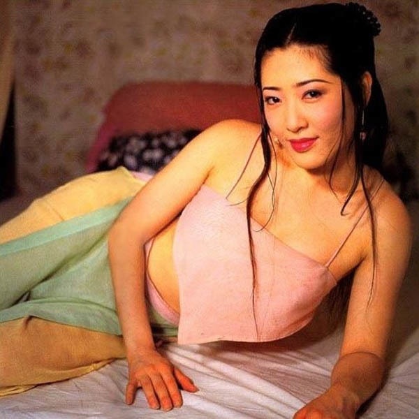 Đời lận đận của siêu vòng một trứ danh đau đớn cắt bỏ tuyến vú - 2 Đời lận đận của siêu vòng một trứ danh đau đớn cắt bỏ tuyến vú - 2