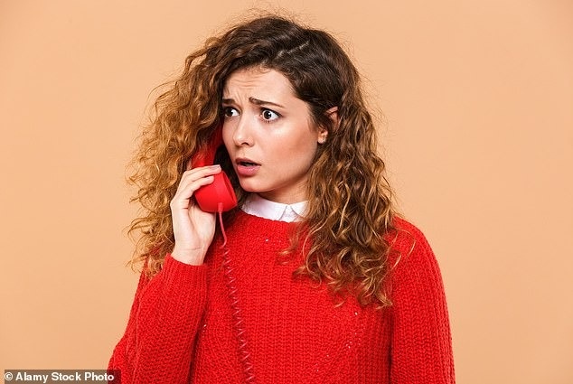 Students are afraid of answering the phone, schools have to open classes to teach skills - 2 Sinh viên sợ nghe điện thoại, nhà trường phải mở lớp dạy kỹ năng - 2