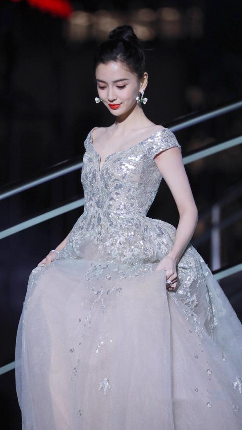 Angelababy: Nhan sắc lên hương nhưng diễn xuất nhạt nhòa - 5 Angelababy: Nhan sắc lên hương nhưng diễn xuất nhạt nhòa - 5