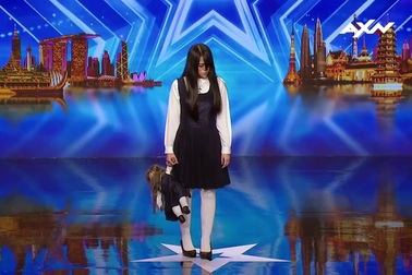 Tiết mục vòng sơ loại của The Sacred Riana