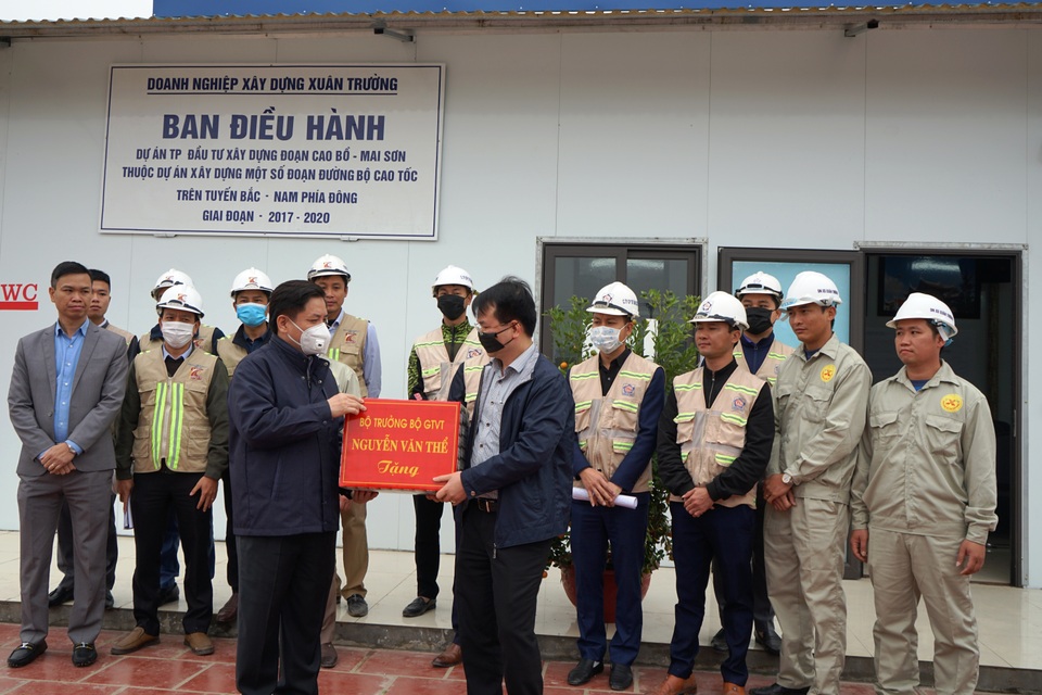 Bộ trưởng GTVT: Ninh Bình sớm bàn giao mặt bằng làm cao tốc Bắc - Nam - 3