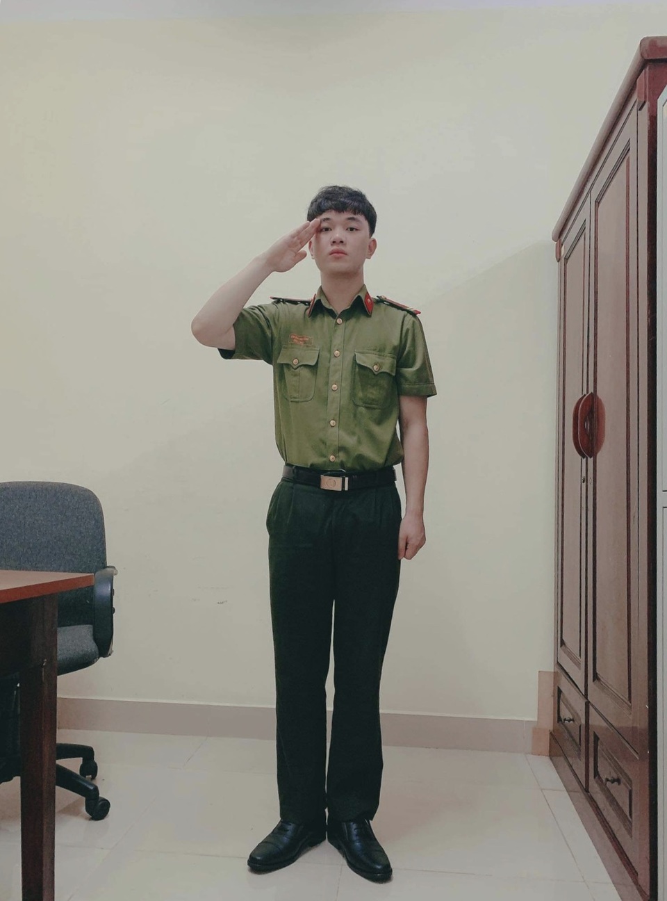 Nghị lực vượt khó của các chiến sĩ nghĩa vụ đạt điểm cao xét tuyển đại học - 4 Nghị lực vượt khó của các chiến sĩ nghĩa vụ đạt điểm cao xét tuyển đại học - 4
