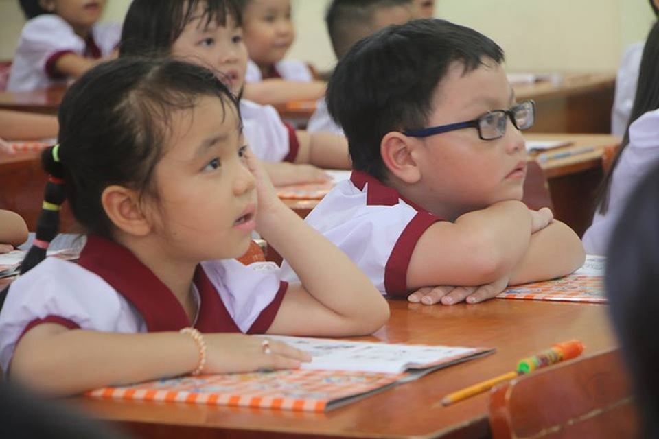 Phụ huynh ngồi trên lửa khi sắp tựu trường, con chưa có chỗ học lớp 1 - 2