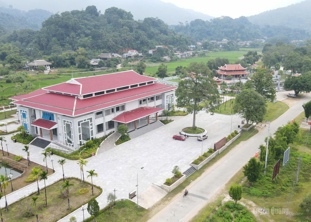 Di tích Bác Hồ trên đất Tuyên Quang: Di sản thiêng liêng trong lòng Nhân dân - 1 Di tích Bác Hồ trên đất Tuyên Quang: Di sản thiêng liêng trong lòng Nhân dân - 1