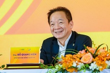 Ngân hàng bầu Hiển sắp có "rể ngoại"?