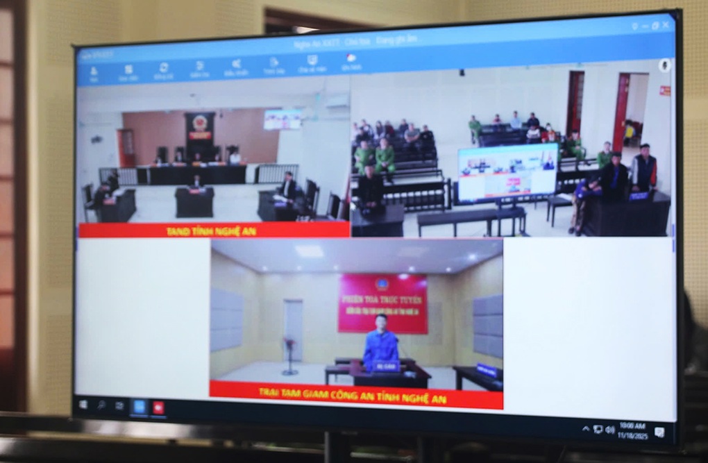 Ngồi tù vì “không thể kiềm chế” khi thấy trai lạ trong phòng vợ cũ - 1