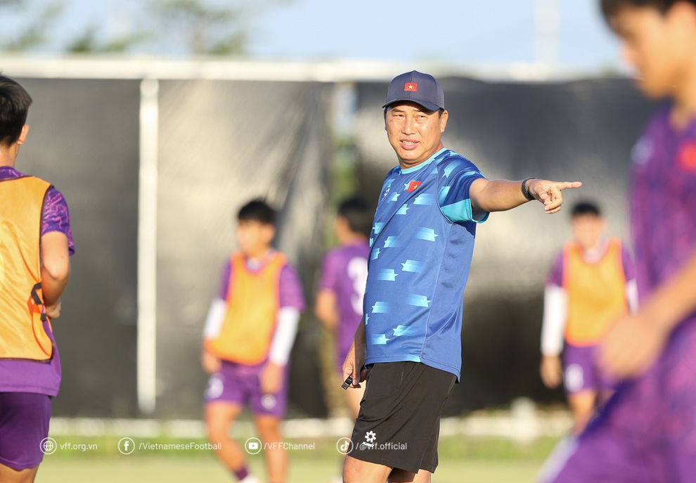 U19 Việt Nam thận trọng trước cuộc đấu với U19 Lào - 1 U19 Việt Nam thận trọng trước cuộc đấu với U19 Lào - 1