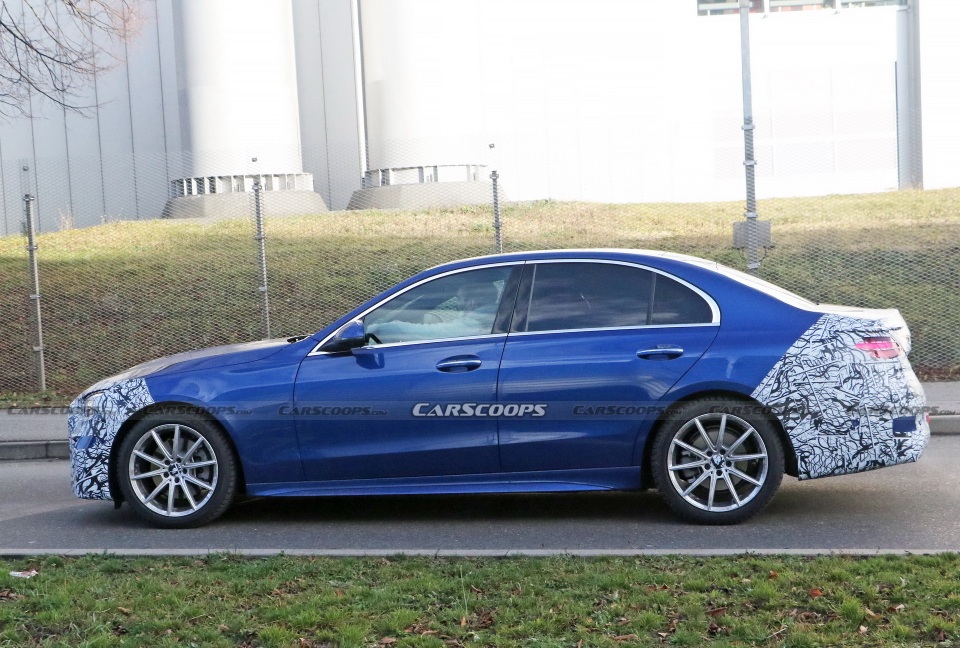 Mercedes-Benz C-Class 2022 sẽ ra mắt chỉ với động cơ chạy điện - 3 Mercedes-Benz C-Class 2022 sẽ ra mắt chỉ với động cơ chạy điện - 3