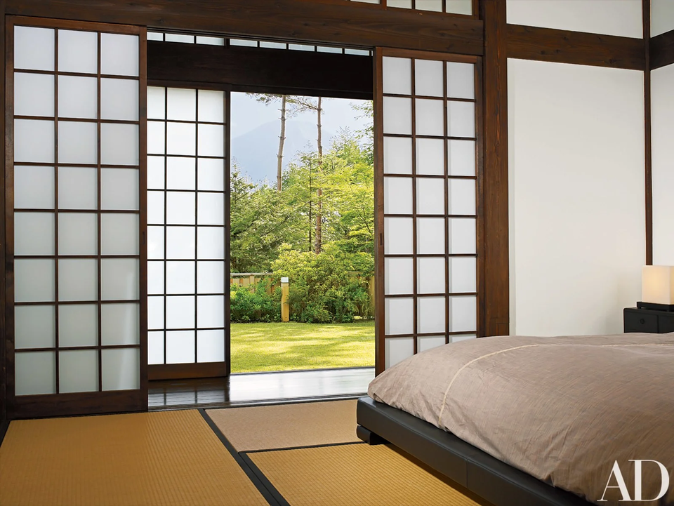 Đôi vợ chồng người Mỹ mua đất, làm nhà sống ẩn cư giữa rừng cây ở Nhật Bản - 9